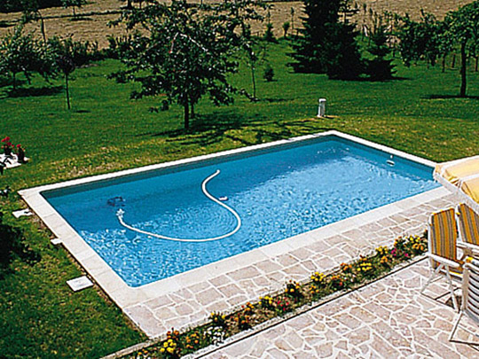 басейн размером 7 м х 3,5 м.